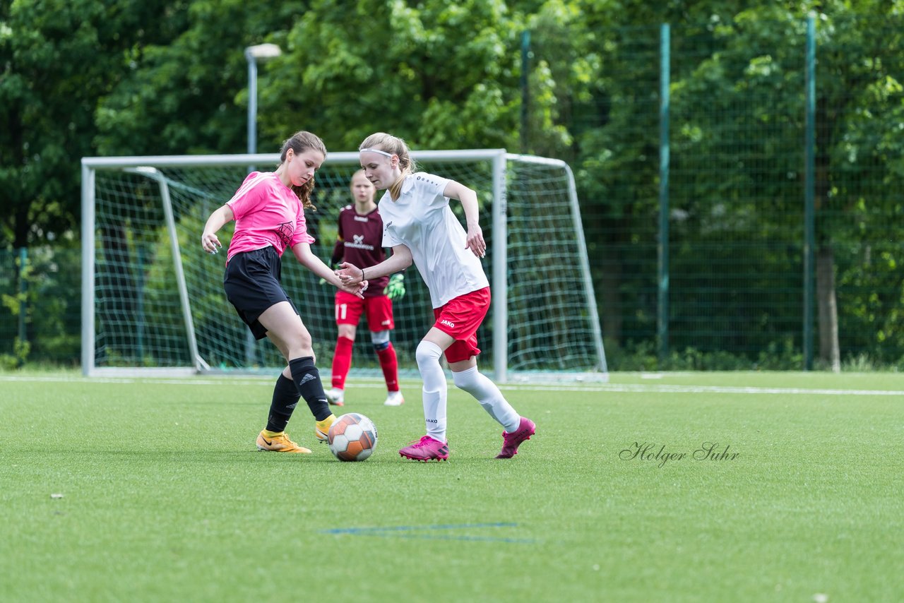 Bild 396 - wBJ SV Wahlstedt - SV Steinhorst/Labenz : Ergebnis: 0:1